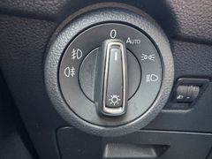 Fahrzeugabbildung Volkswagen T6.1 Multivan 150 PS DSG NAVI 3xKLIMA APP PDC