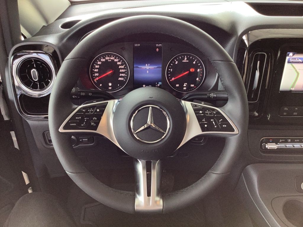 Fahrzeugabbildung Mercedes-Benz Vito 119 CDI Tourer SELECT Lang Standh.*PDC*ACC