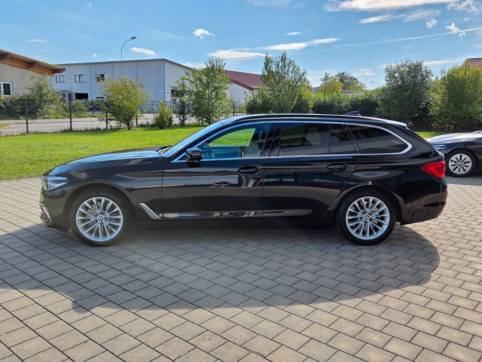 BMW 540i Touring xDrive Luxury Line H&K Pano ACC foto 7