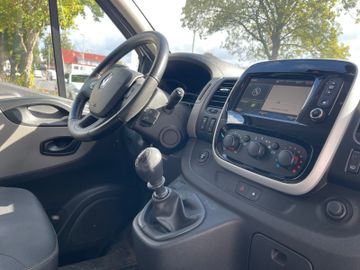 Renault Trafic - 12