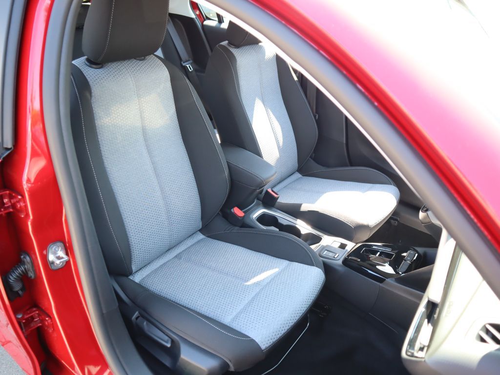 Fahrzeugabbildung Opel Corsa 1.2 Turbo Aut.+Komfort-Pak.+LED+Allwetter