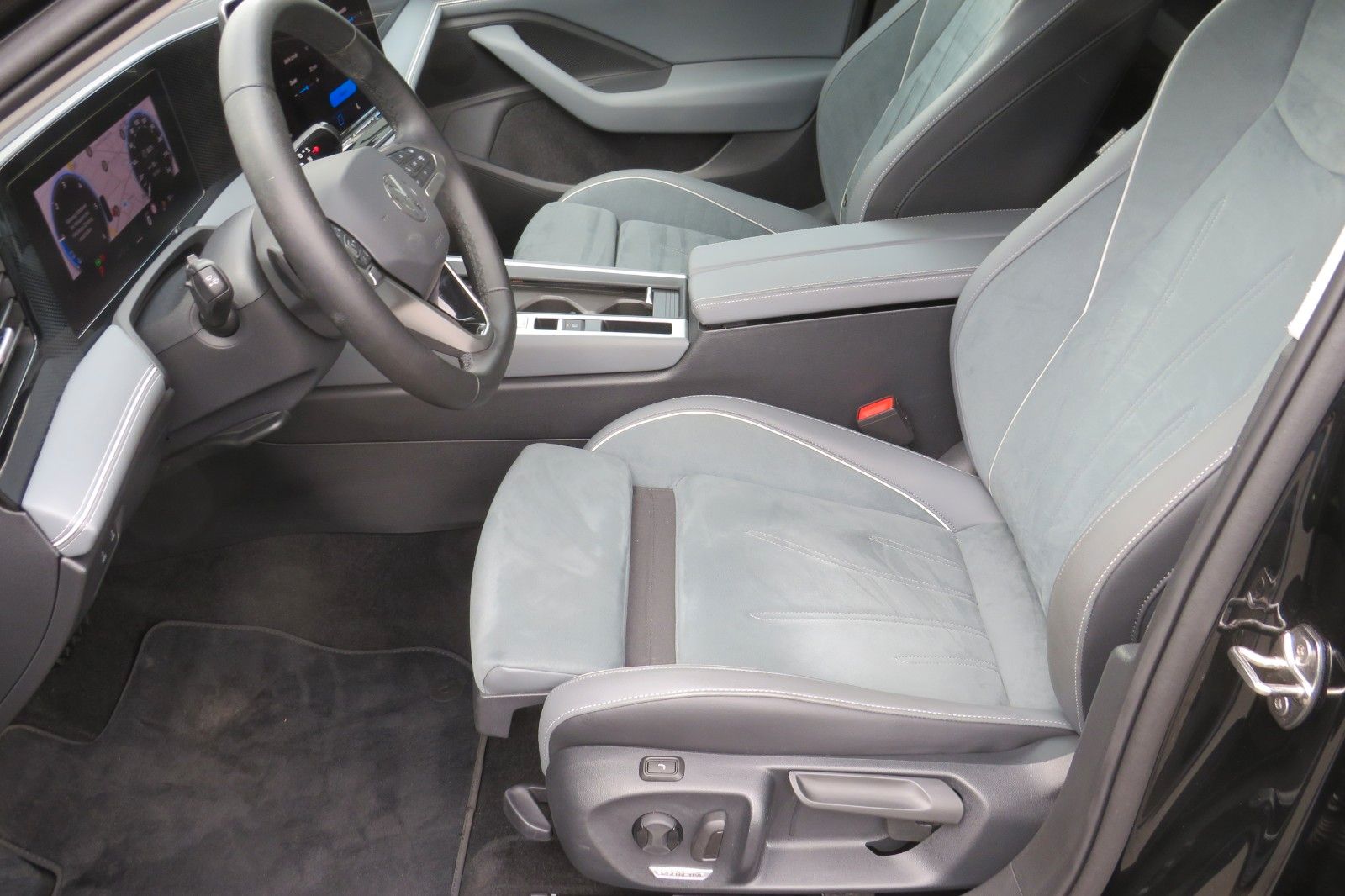Fahrzeugabbildung Volkswagen Passat Variant 2.0 TDI BUSINESS NEUES MODEL 1.H
