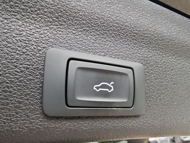 A6 Avant 40 2.0 TDI S-tronic NAVI AHK ACC PANO