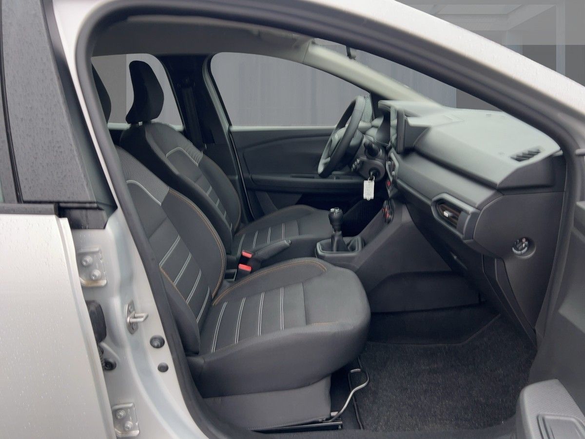 Dacia Sandero - Bild 8