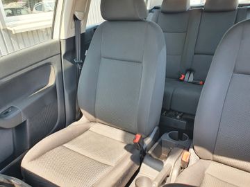 Volkswagen Golf - 11