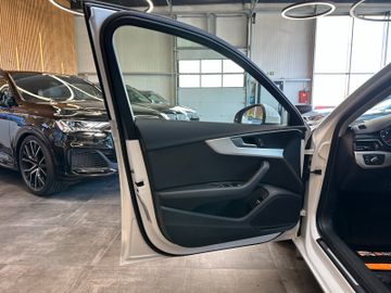 Audi A4 *ACC*AHK*NAVI*CARPLAY*2-ZONEN*SZHZ*LED*