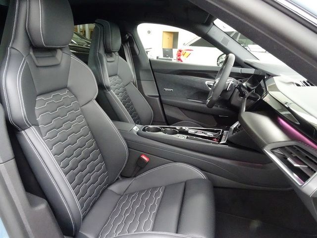 e-tron GT 350 quattro / Audi exclusive