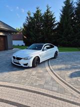 BMW M4 Coupé M4 - BMW M4: Coupe
