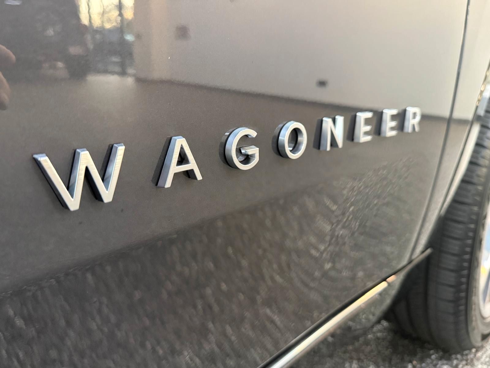 Fahrzeugabbildung Jeep WAGONEER SERIES III 5.7L-LUFTFED.-8 SITZE-LPG