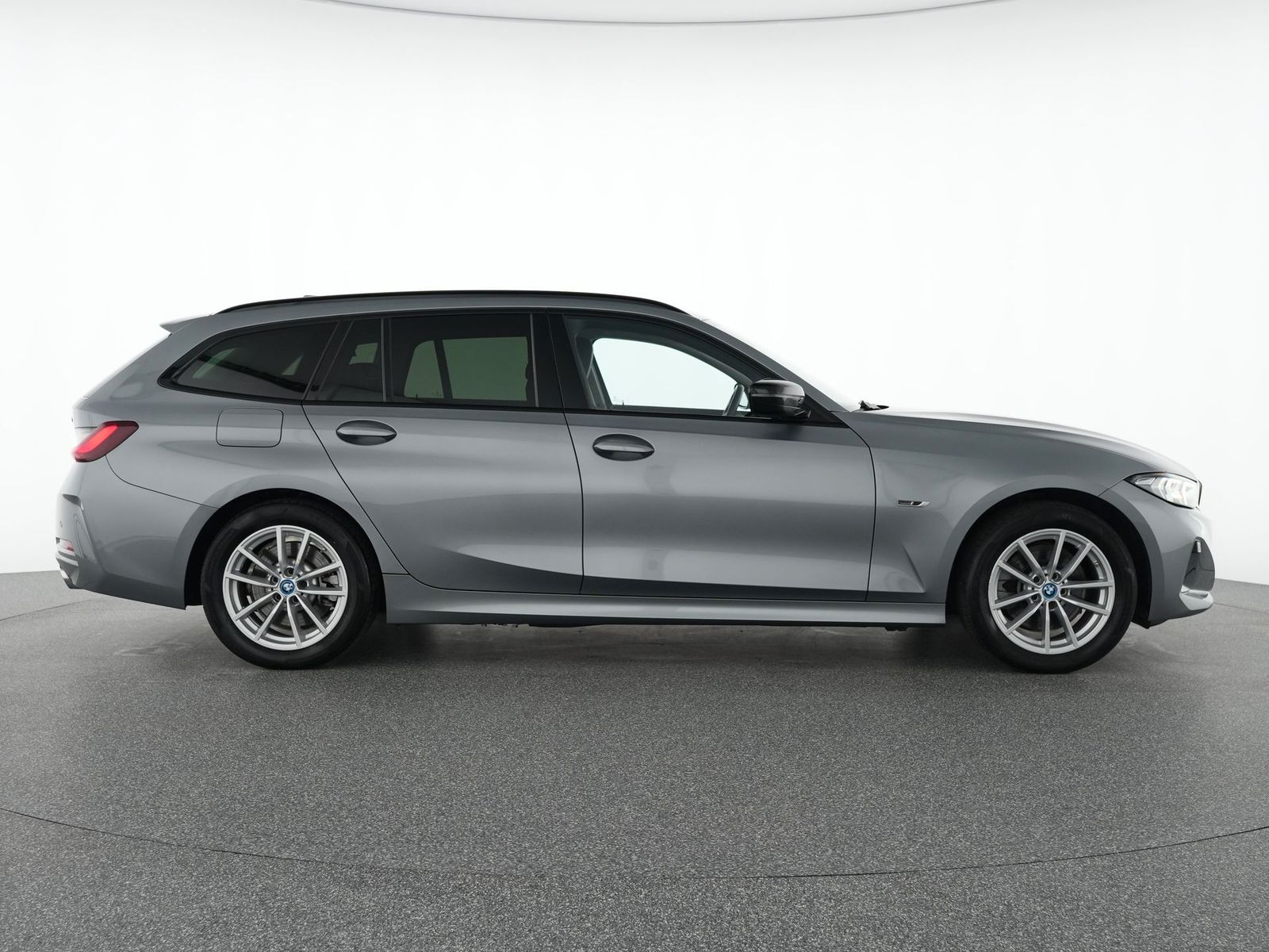 BMW 320e xDrive Navi|LED|SHZ|Live Cockpit Plus|AHK foto 5