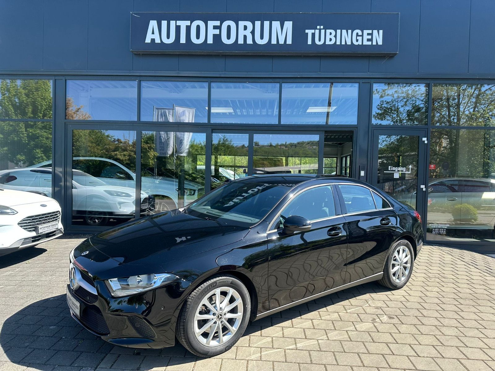 Fahrzeugabbildung Mercedes-Benz A 200 d Limousine *KAMERA*NAVI*CARPLAY*AHK*