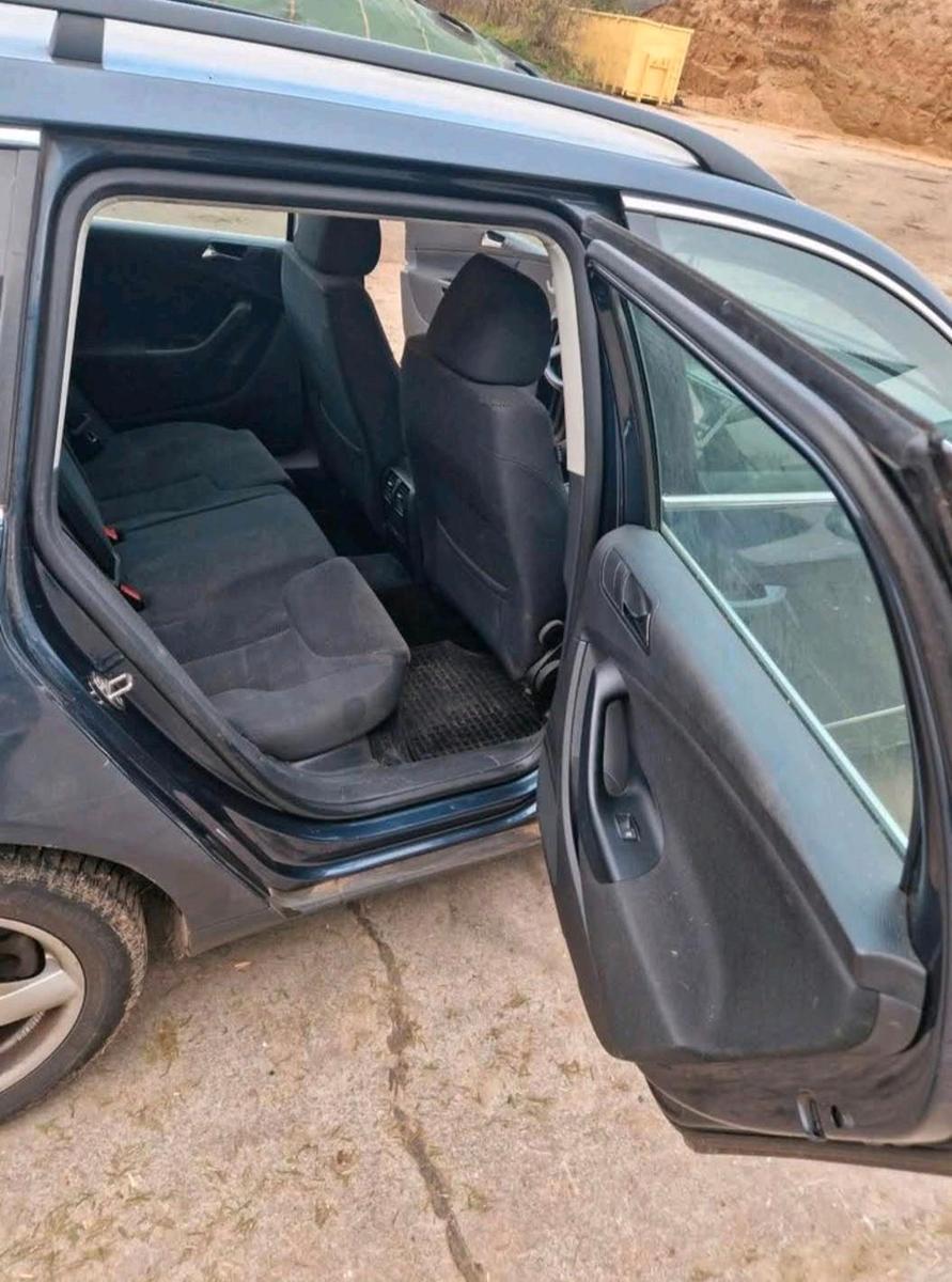 Volkswagen Passat 2008 — interior