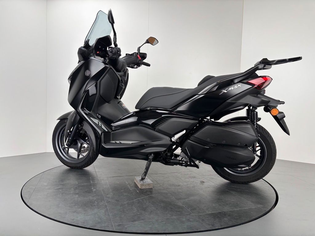 Fahrzeugabbildung Yamaha XMAX 300 TECHMAX *NEUWERTIG *TOPCASETRÄGER