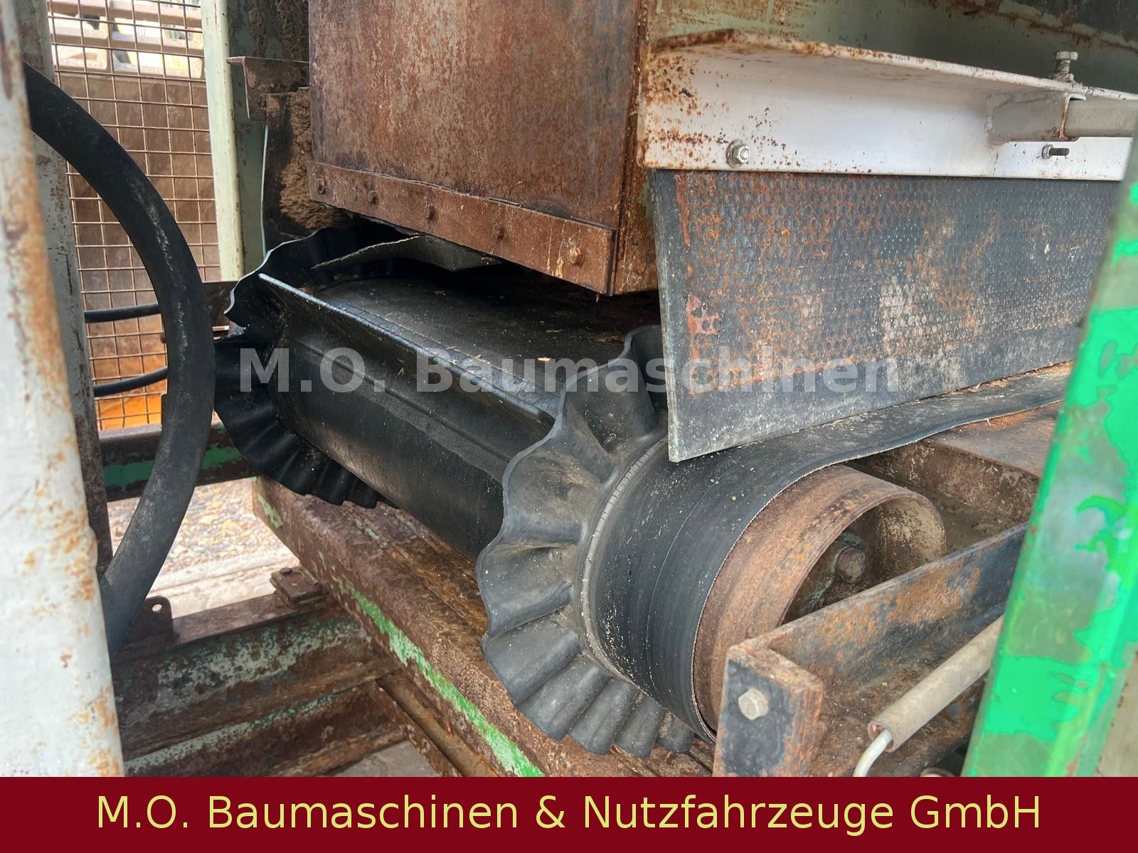 Fahrzeugabbildung Andere Jenz Holzbrecher Schredder Arbeitsmaschine