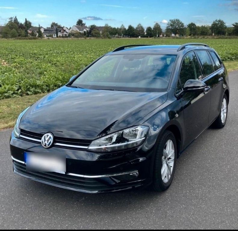 Image of Volkswagen Golf