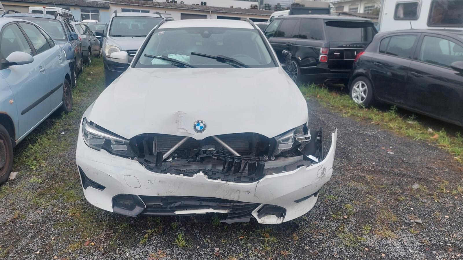 BMW 318 Baureihe 3 Touring 318 d Sport Line