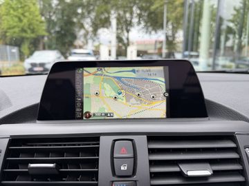 BMW 220 - 11