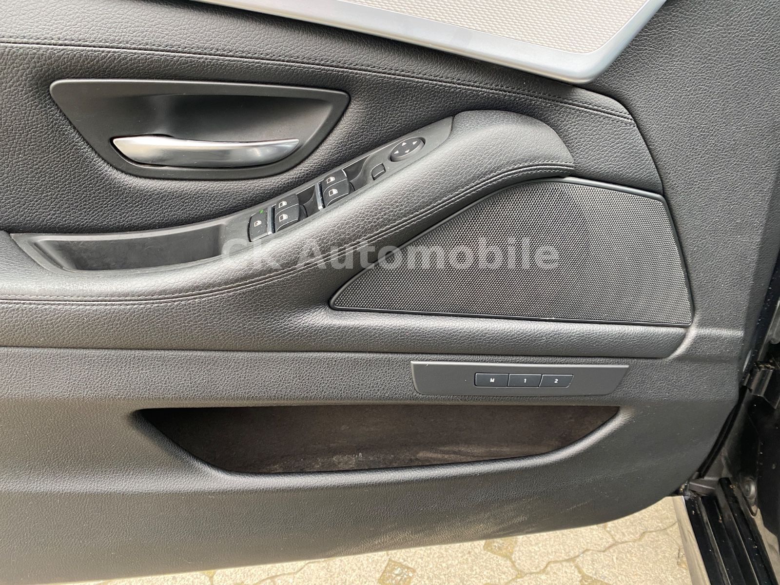 Fahrzeugabbildung BMW 530 d Touring M Sport/Navi/Leder/Pano/Bi-Xenon