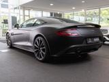 Aston Martin Vanquish V12 Coupé, One of Seven - schwarze Aston Martin Vanquish