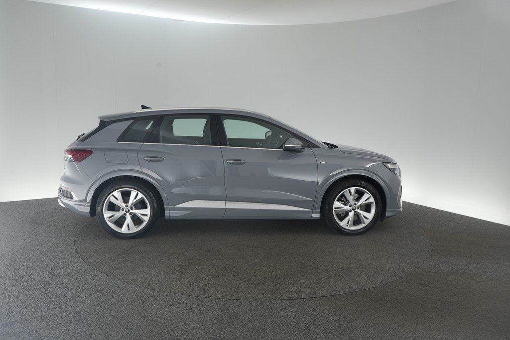 Audi Q4 40 e-tron Kamera MMI Navi pro foto 6