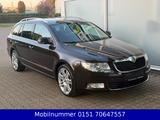 Skoda Superb Combi/GARANTIE/AUTOMATIK/AAHK/NAVI/SITZH - Skoda Superb: Automatik