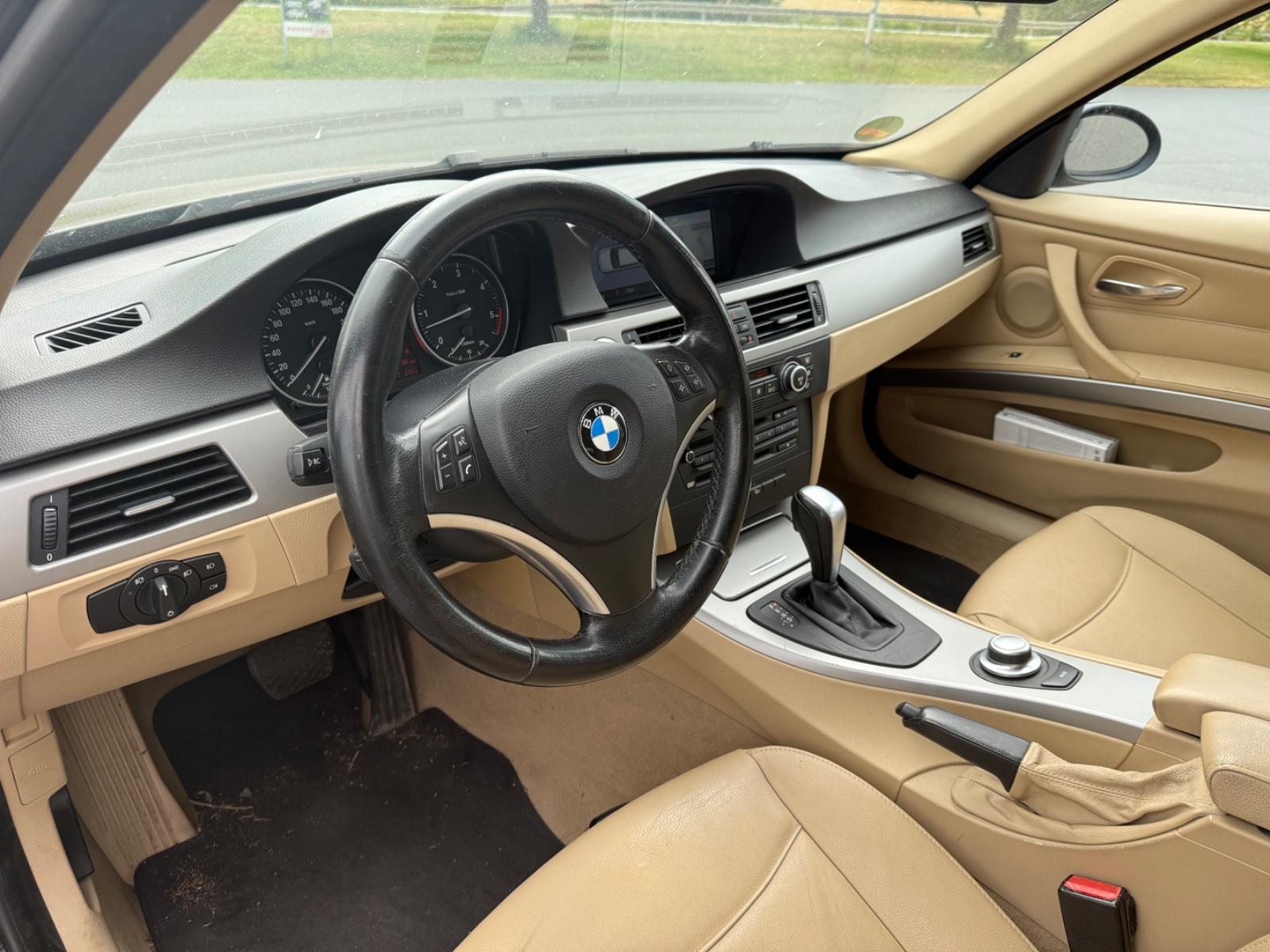 BMW 330 2007 — photo 13