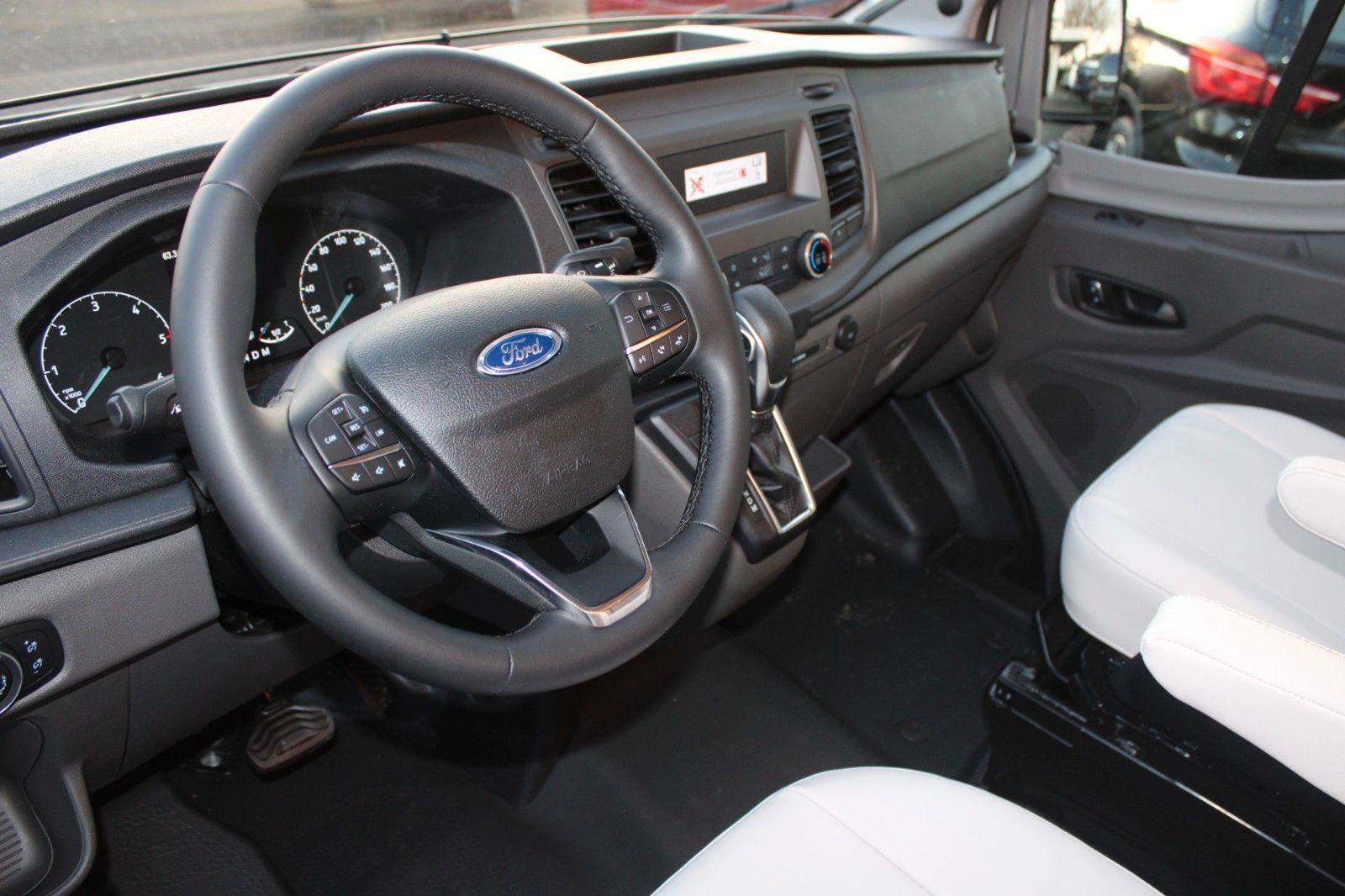 Fahrzeugabbildung Ford Bürstner SIGNEO Automatik MARKISE SOFORT
