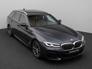 Fahrzeugabbildung BMW 520d xD Tour M Sport HI-FI M Sportfahrwerk