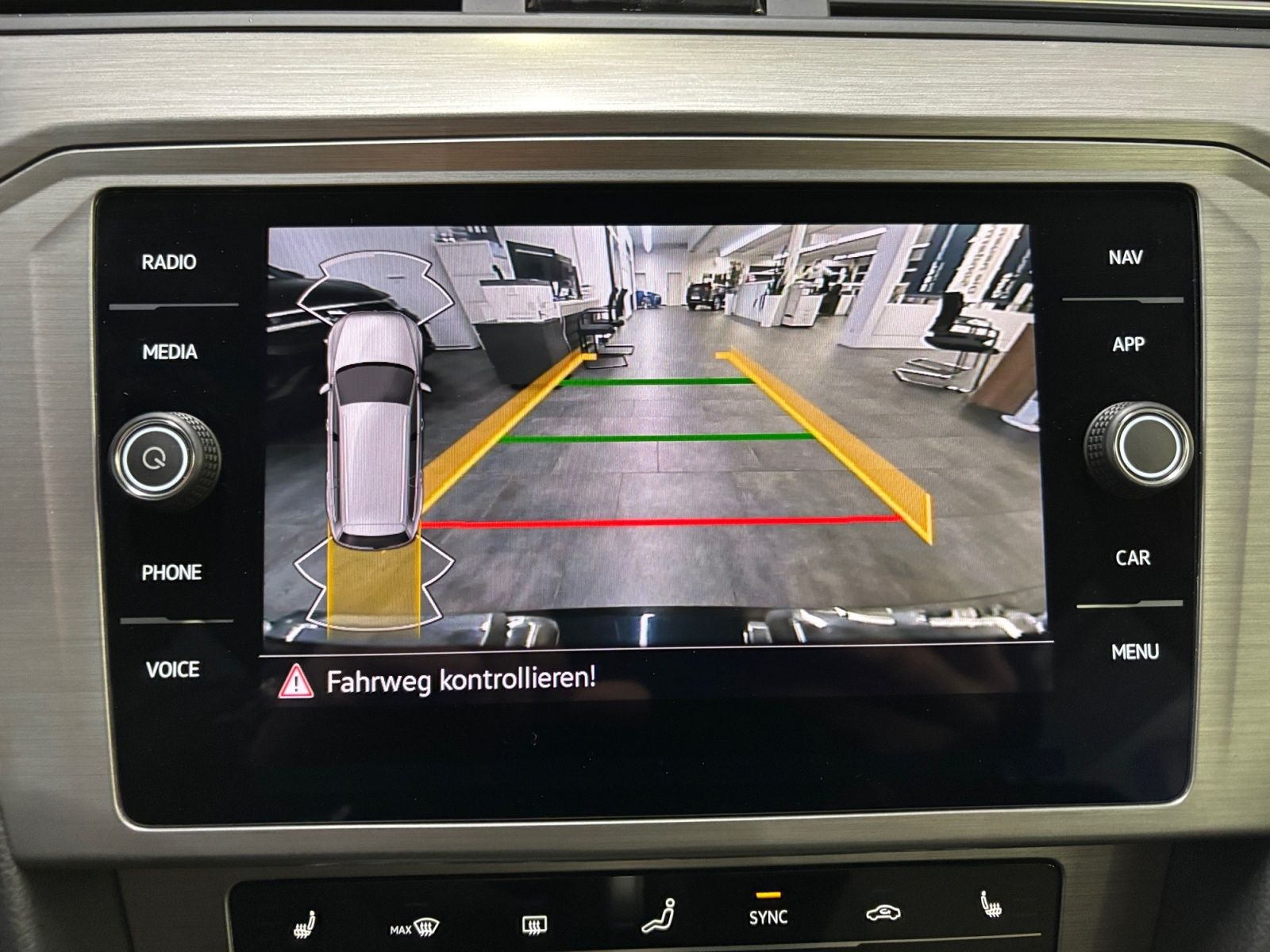 Volkswagen Passat Variant - Bild 18