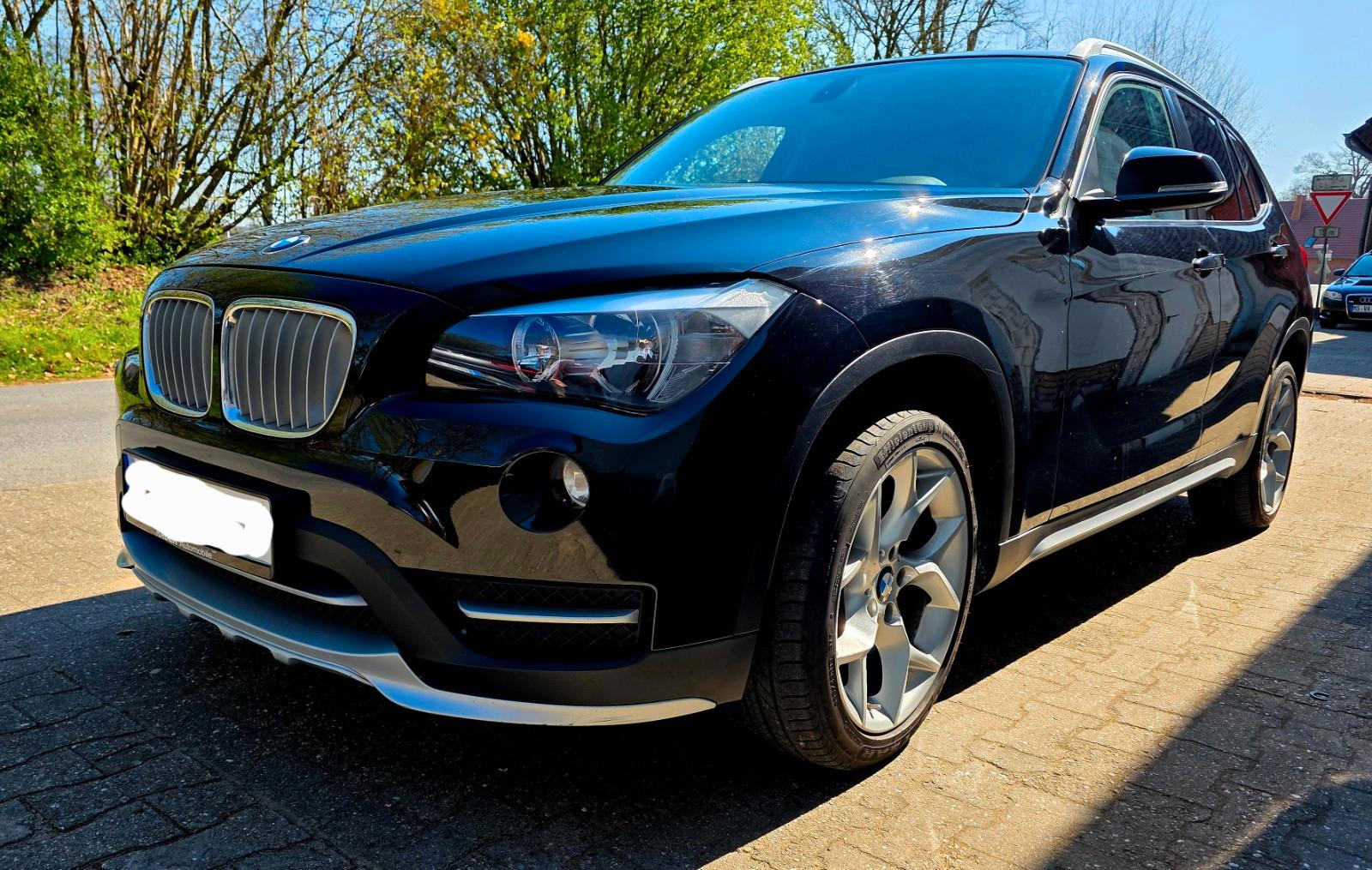 BMW X1 18 d sDrive LEDER NAVI