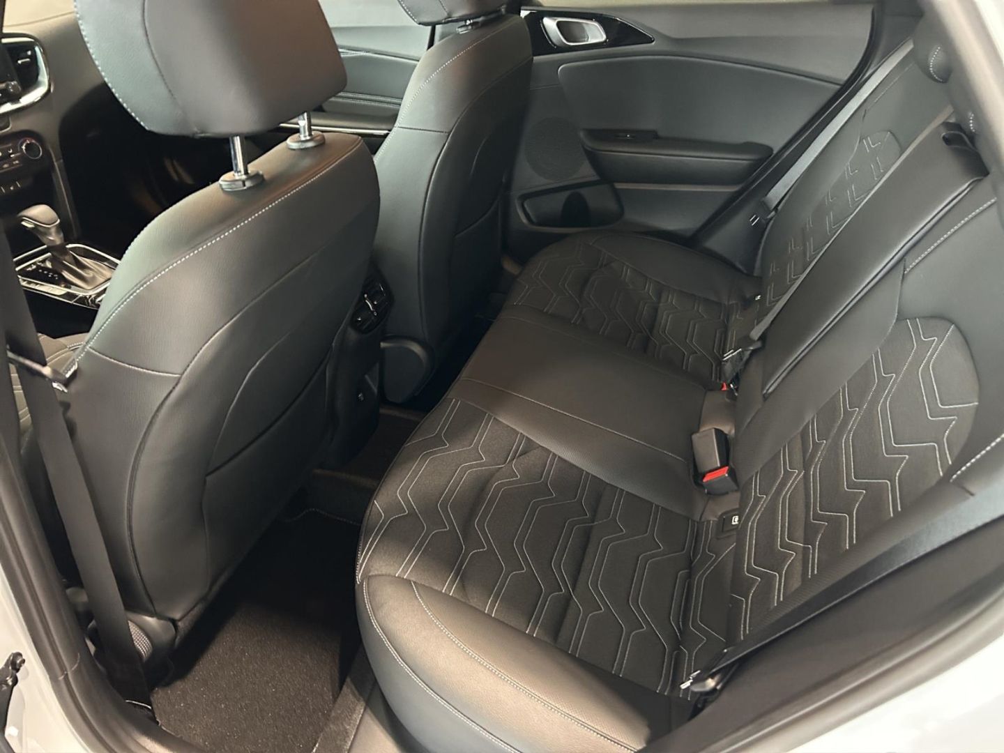 Fahrzeugabbildung Kia XCeed 1.6 T-GDI 150 PS DCT7 Nightline