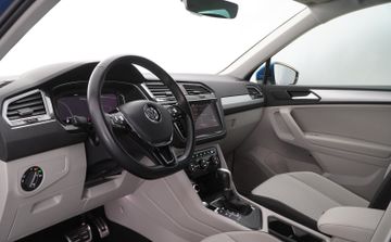 Volkswagen Tiguan - 12