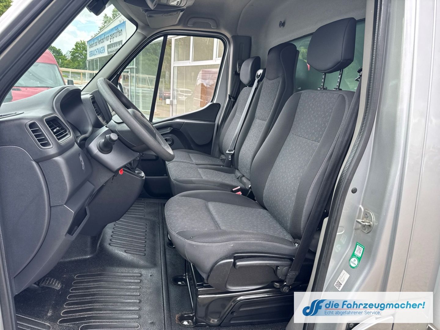 Fahrzeugabbildung Opel Movano Koffer L4H1 3,5t ZwillingsBe. Navi Temp R