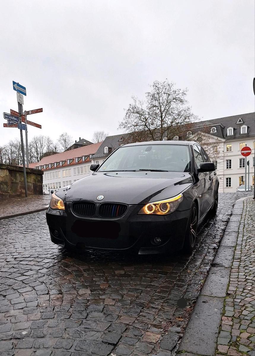 BMW 525