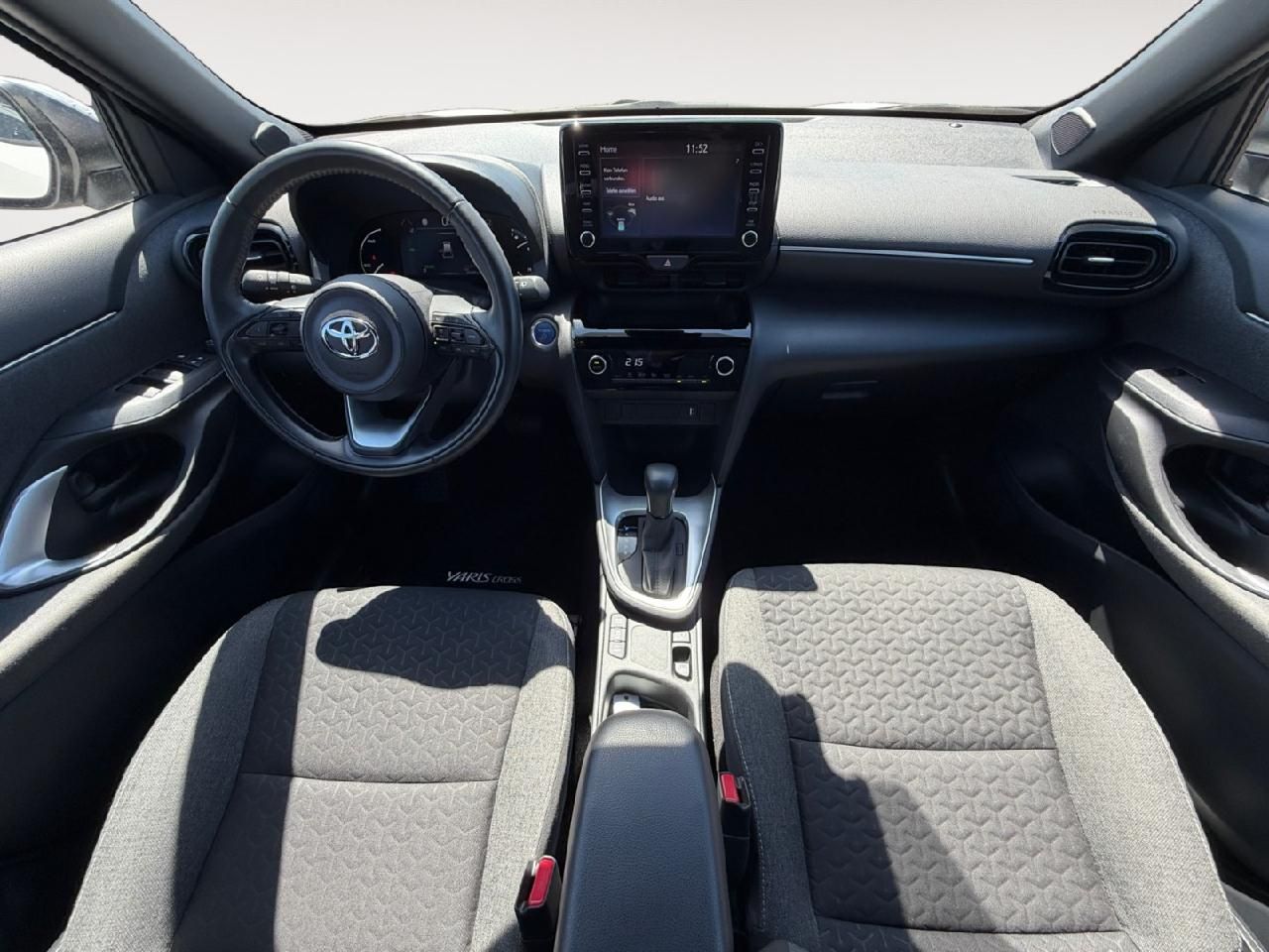 Fahrzeugabbildung Toyota Yaris Cross Hybrid FWD Team Deutschland