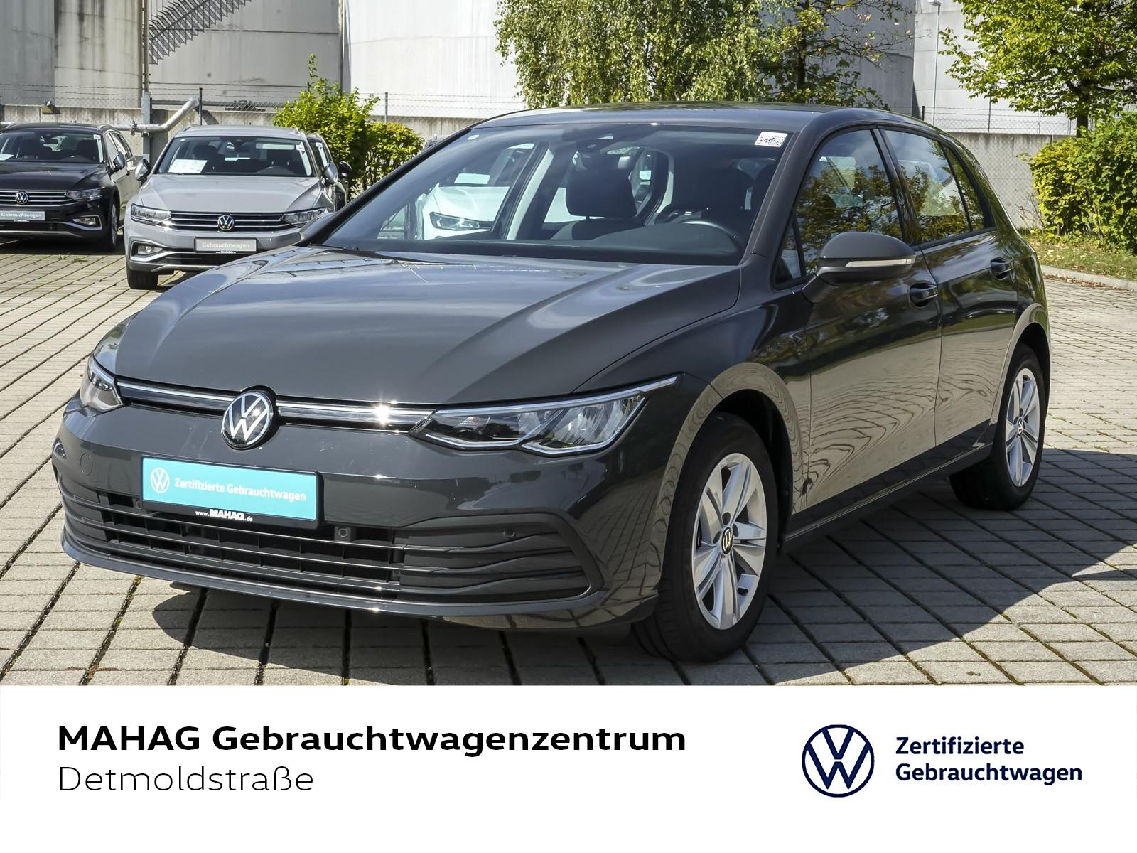 Volkswagen Golf VIII Life 1.5 TSI LED Navi ParkPilot App 6-