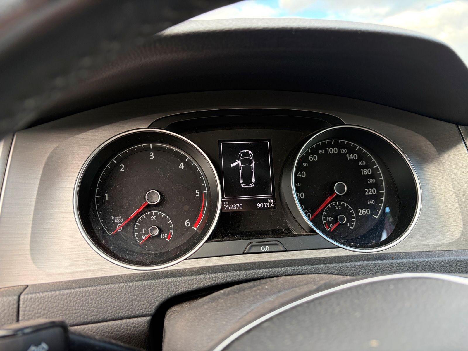 Volkswagen Golf 2014 — photo 10
