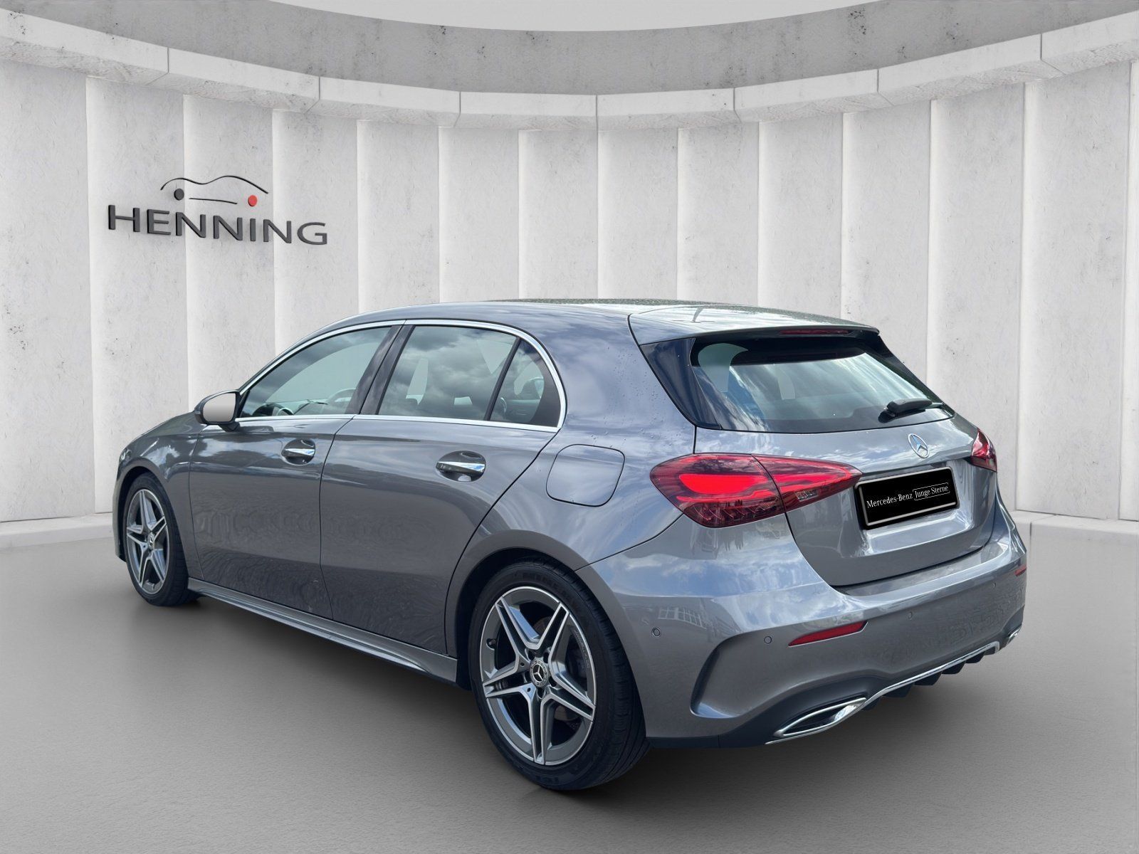 Mercedes-Benz A 220 d AMG Line Kamera Ambiente LED Spurhalte imagem 3