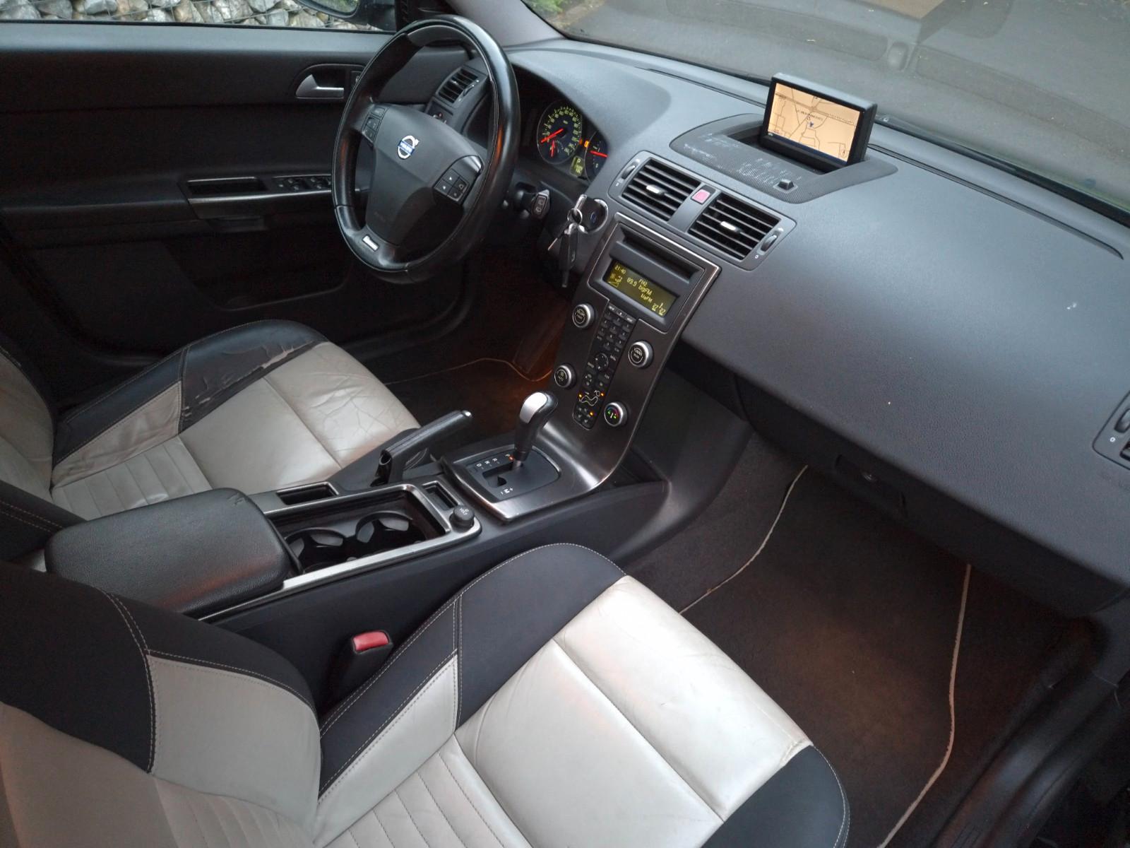 Volvo V50 2008 — photo 14