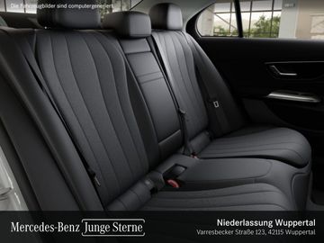 Mercedes E 200 - 12