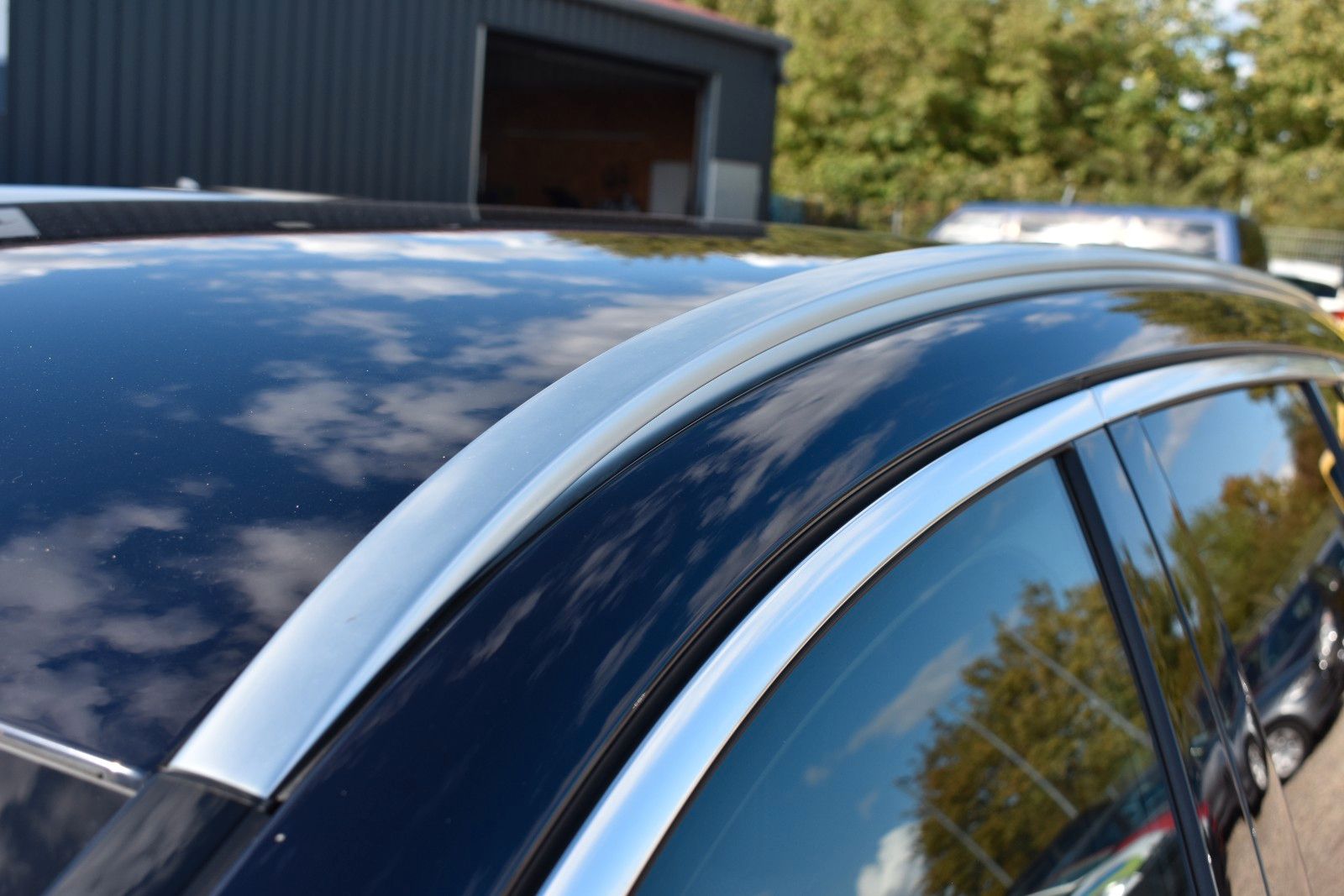 Fahrzeugabbildung Mercedes-Benz E 350d T-Modell HUD/BURMESTER/CARPLAY/LED/KAMERA