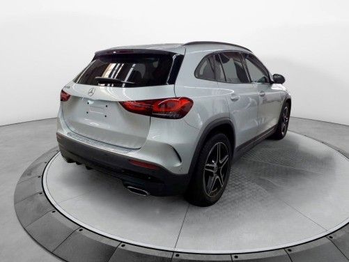 Fahrzeugabbildung Mercedes-Benz GLA 200 AMG+Ambiente+TotW+Night+RKamera+19Zoll