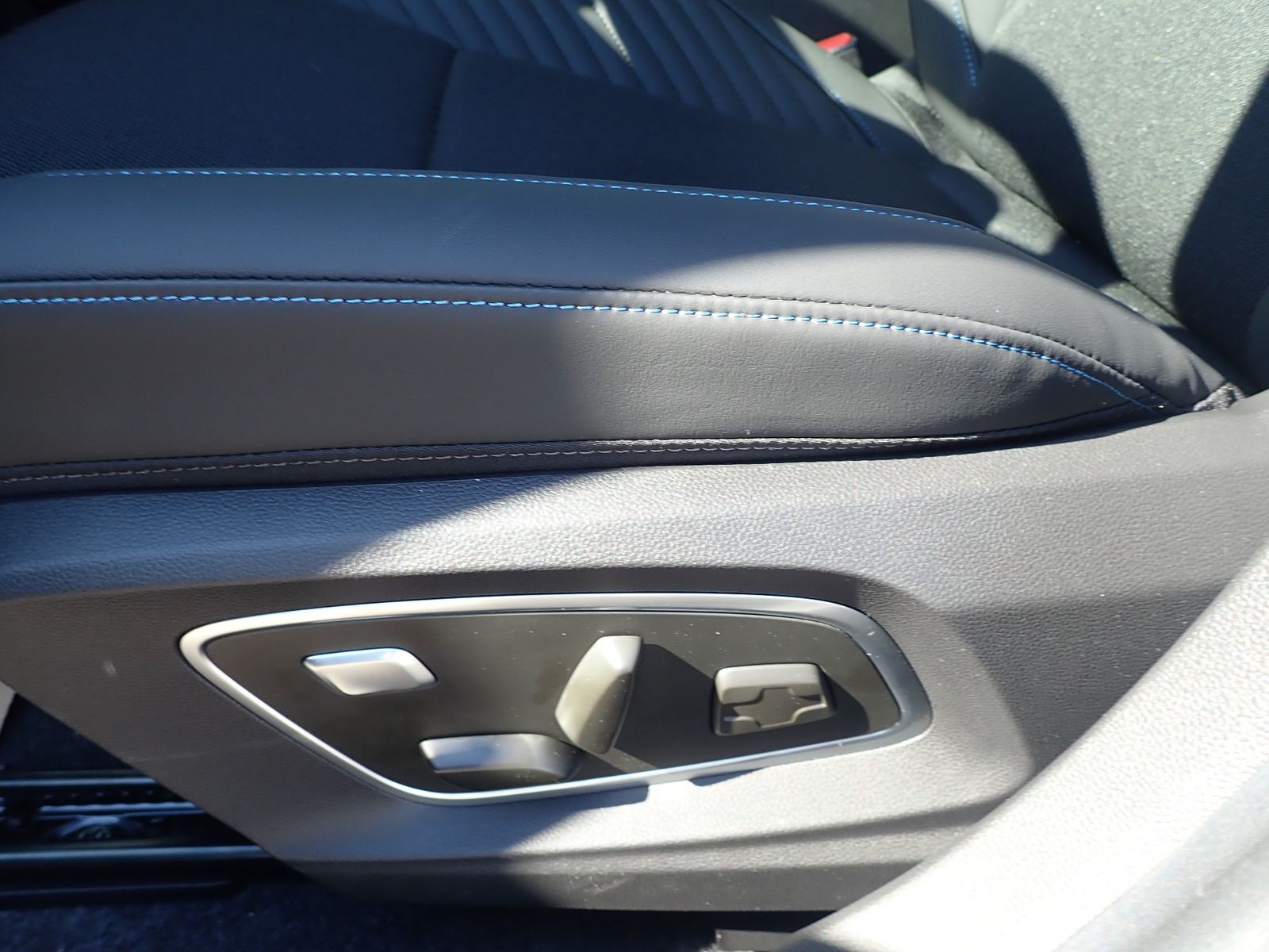 Fahrzeugabbildung Renault Megane E-Tech 60KW Esprit Alpine 220 Comfort