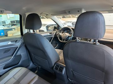 Volkswagen Golf VII Lim. Allstar BMT *Navi*