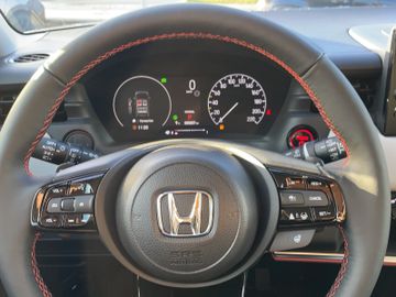 Fotografie des Honda HR-V 1.5 i-MMD Hybrid e-CVT Advance Style