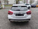 Mercedes-Benz GLA 180 Navi/Pano/Kam/SHZ/Bluetooth/Tempo - Mercedes-Benz GLA 180 aus 2018