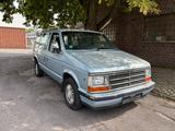 Chrysler Voyager LE 1988 - Chrysler Voyager: Le