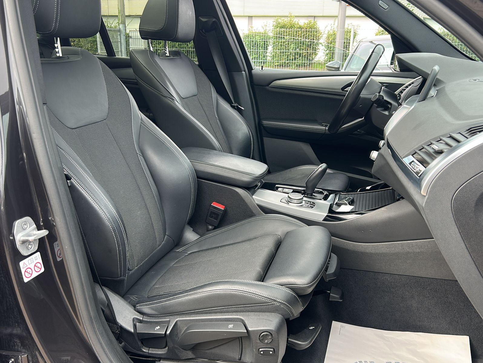 Fahrzeugabbildung BMW X3 xDrive 20d Advantage