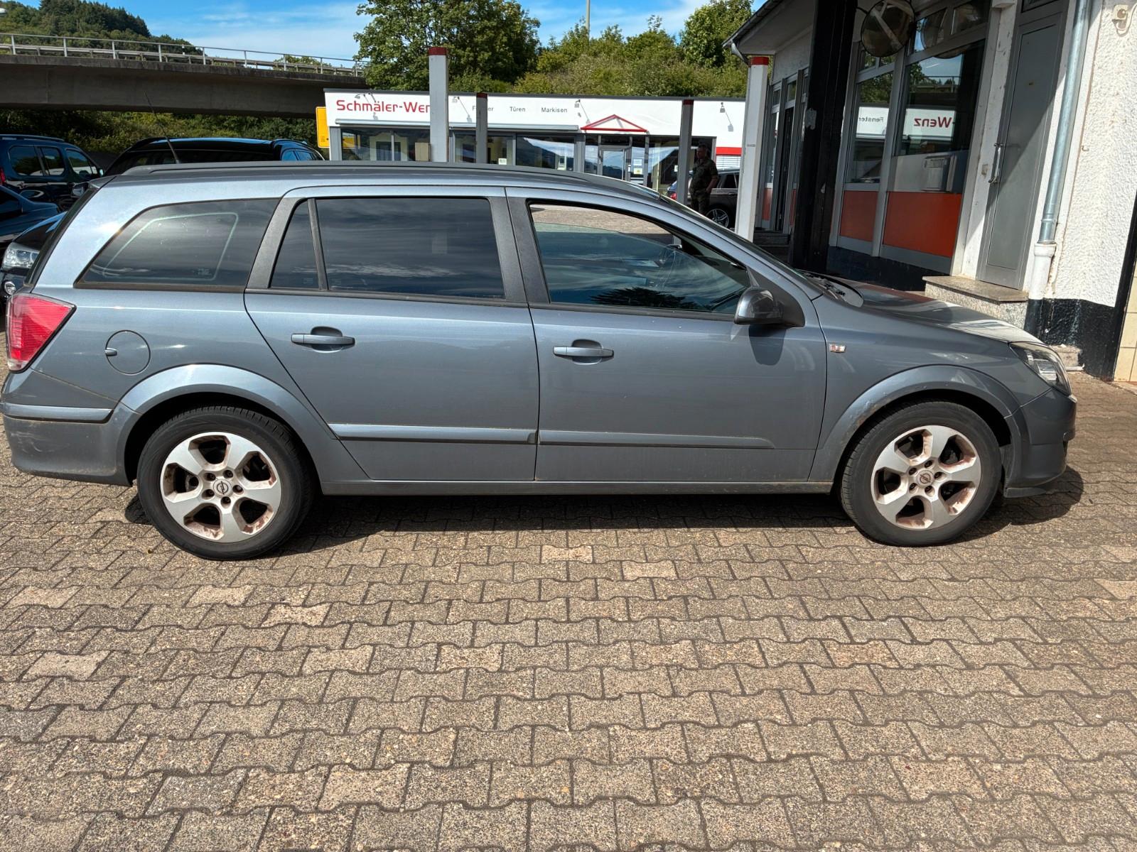 Opel Astra H Caravan Sport