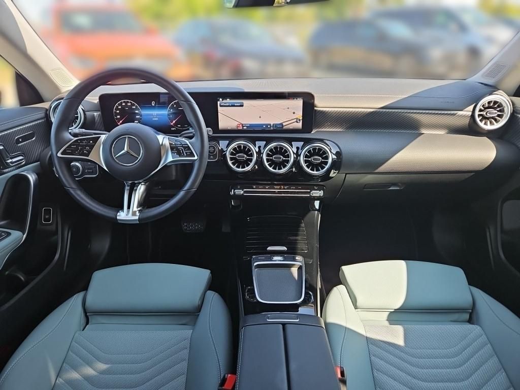 Fahrzeugabbildung Mercedes-Benz CLA 180 Coupé Progressive ACC Totw. Memo KeyLess